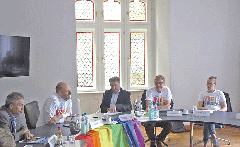 Viel Platz für das CSD-Fest - Kultur und Politik nebeneinander auf dem Schlossplatz