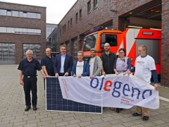 Starke Bürgerenergie<br />Olegeno und Stadt nehmen Solaranlage auf Feuerwehrdach <br />in Betrieb